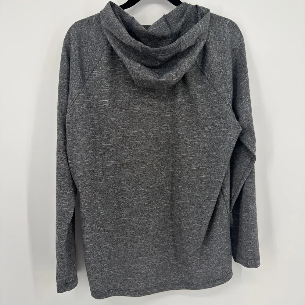 Nike Dri-Fit Gray Hooded‎ Long Sleeve Top UPF 40+ Size M
